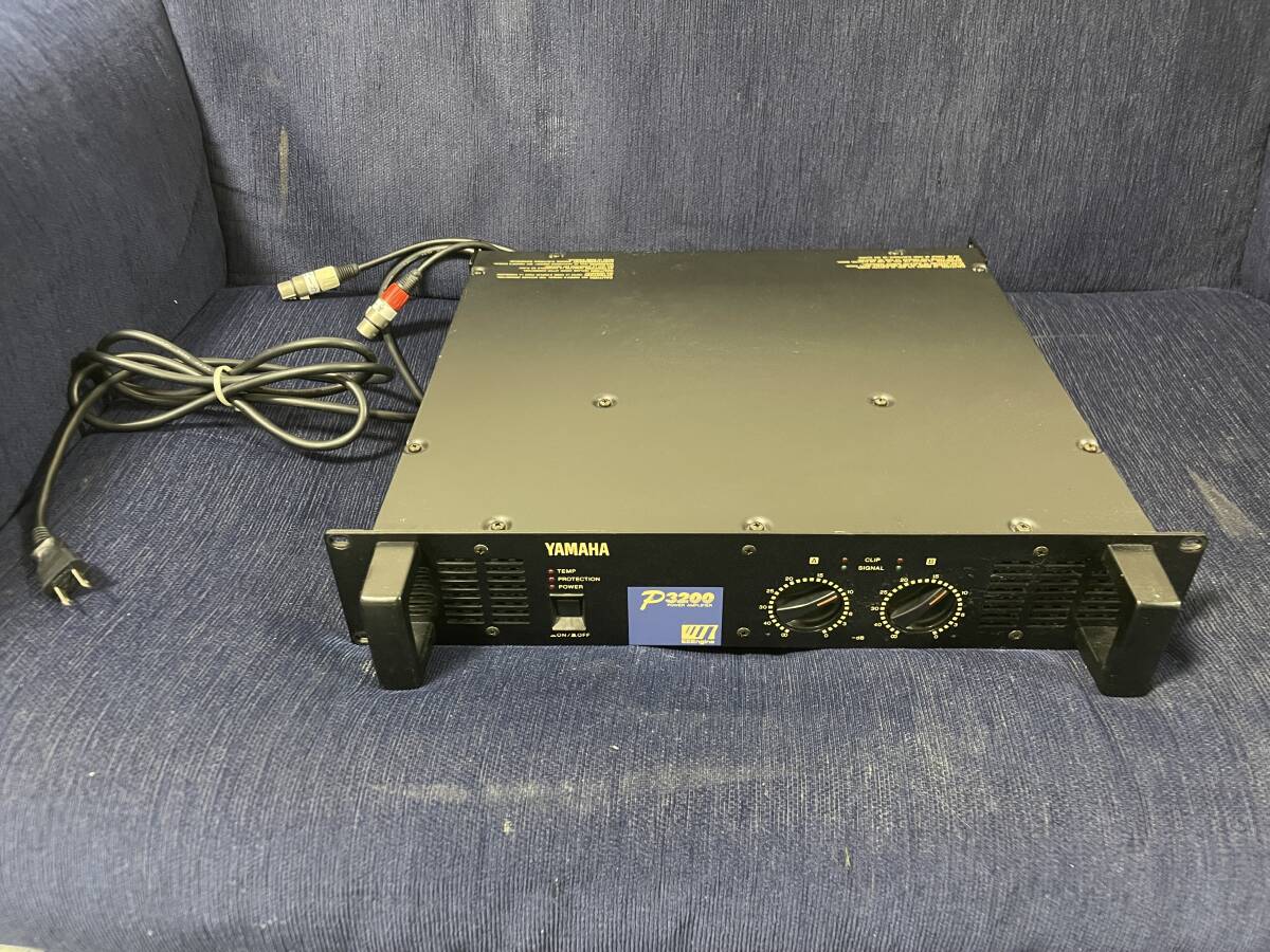 YAMAHA P3200 power amplifier ヤマハ パワーアンプ 業務用アンプ 音出し確認済み 現状品_画像1