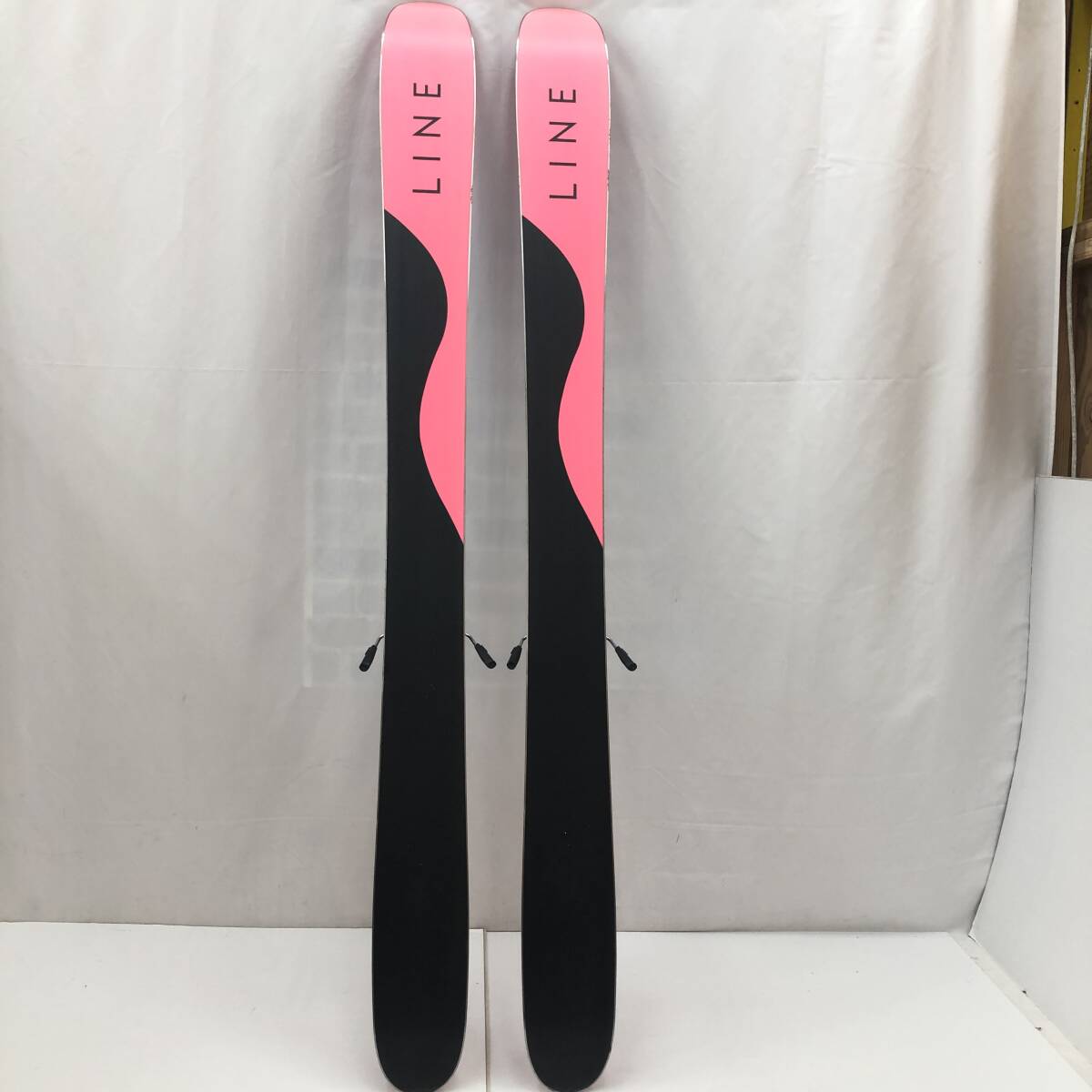 LINE PANDORA 110 162cm 中古 パンドラ スキー板 ビンディング セット_画像2