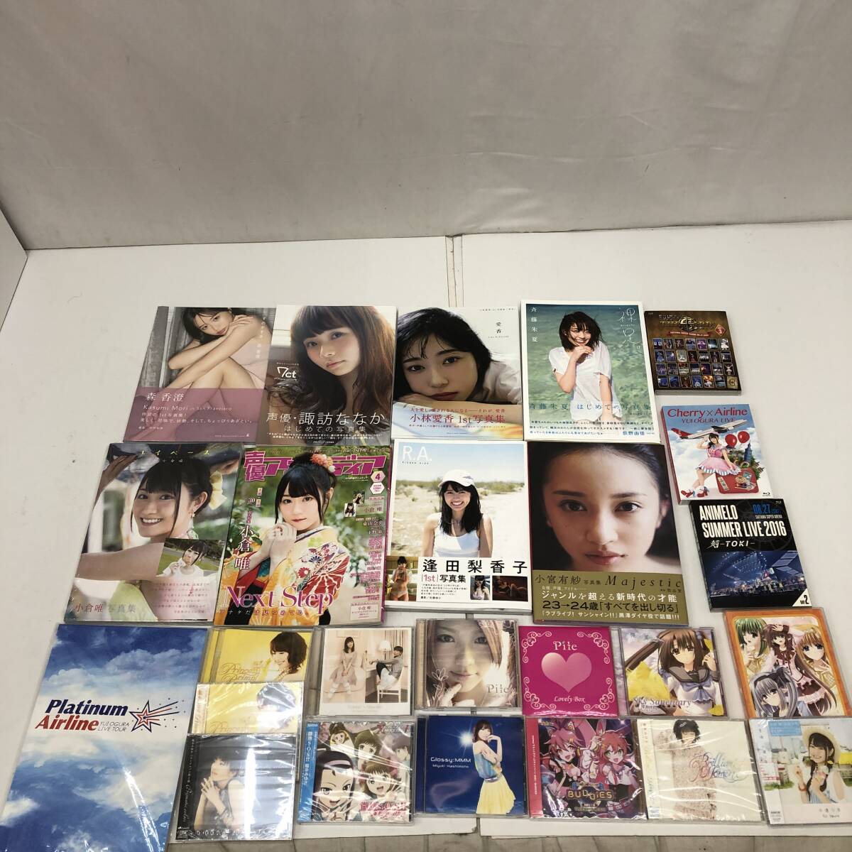 【25点セット】声優 アイドル等 写真集 CD Blu-rayまとめ/森香澄/小倉唯/諏訪ななか/Pile Your is All…/ANIMELO SUMMER LIVE2017等_画像1