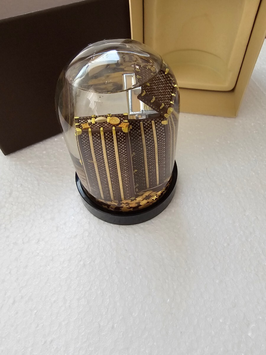 クーポン1万円引使用可 LOUIS VUITTON ルイヴィトン スノードーム snow globe 箱付 モノグラム トランク ノベルティ_画像3