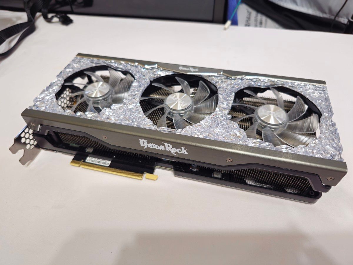 Palit GeForce RTX 3080 GAMEROCK GDDR6X 10GB LHR版 動作確認 Palit GeForce RTX 3080 GAMEROCK GDDR6X 10GB LHR版 動作確認