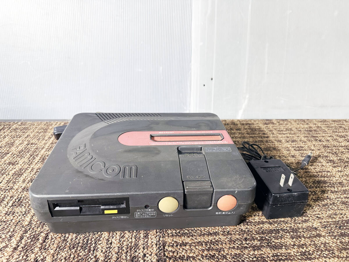 ★ 中古★SHARP シャープ TWIN FAMICOM ツインファミコン 本体 通信 コントローラー【AN-500B】D2BW_画像1