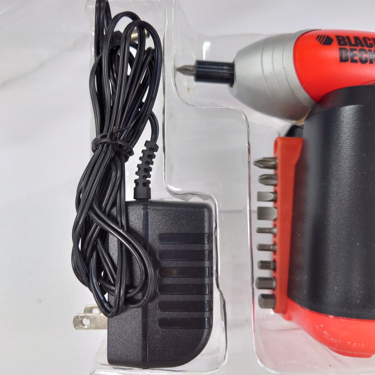 I634 工具 電動工具 BLACK&DECKER COMPACTPOWER 3.6V 六角ビット5本、2.5mm、3mm、4mm、5mm、6mmビット DIY 中古 ジャンク品 訳あり_画像5