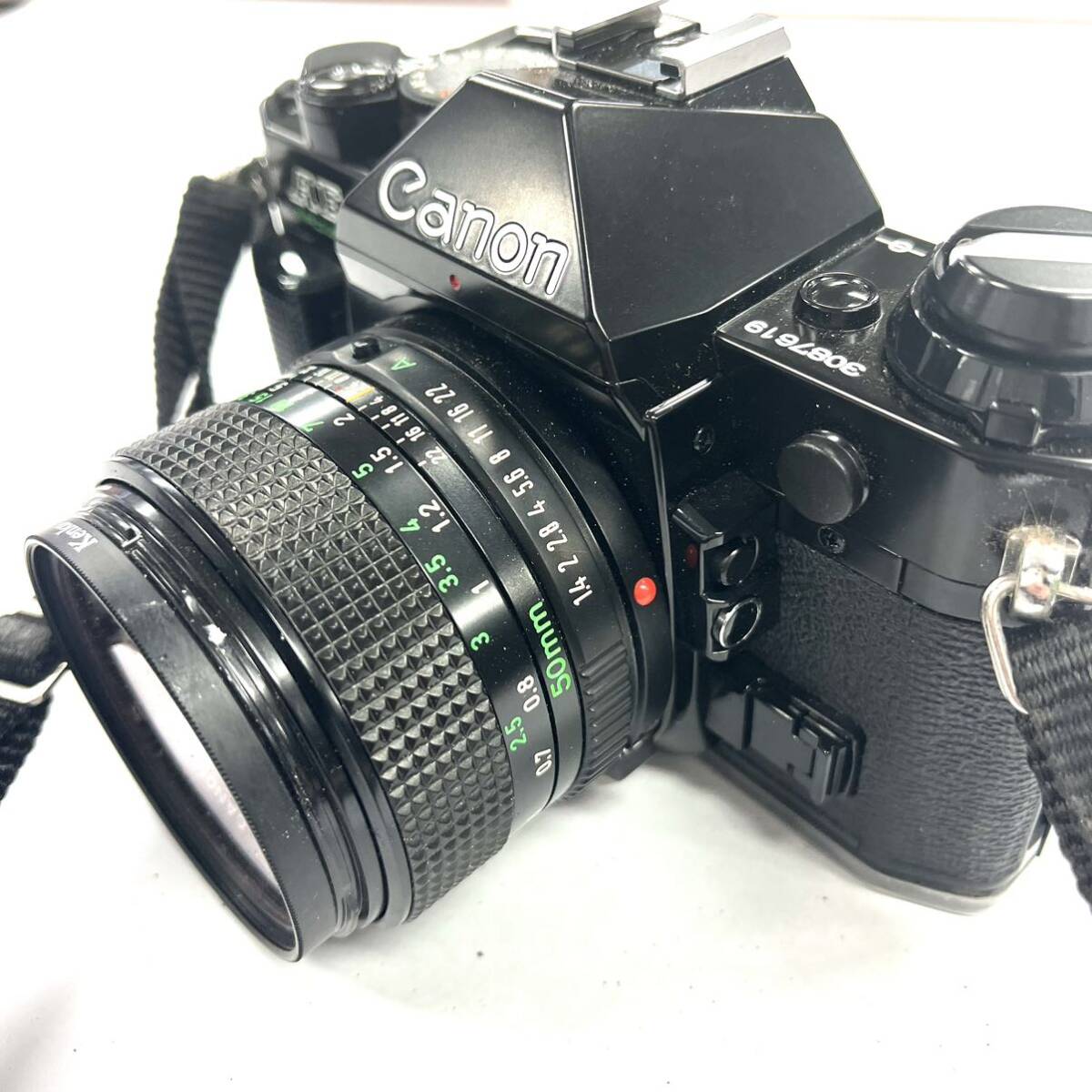 N345 フィルムカメラ Canon キャノン AE-1 CANON LENS FD 50mm 1:1.4 ジャンク品 中古 訳あり_画像9