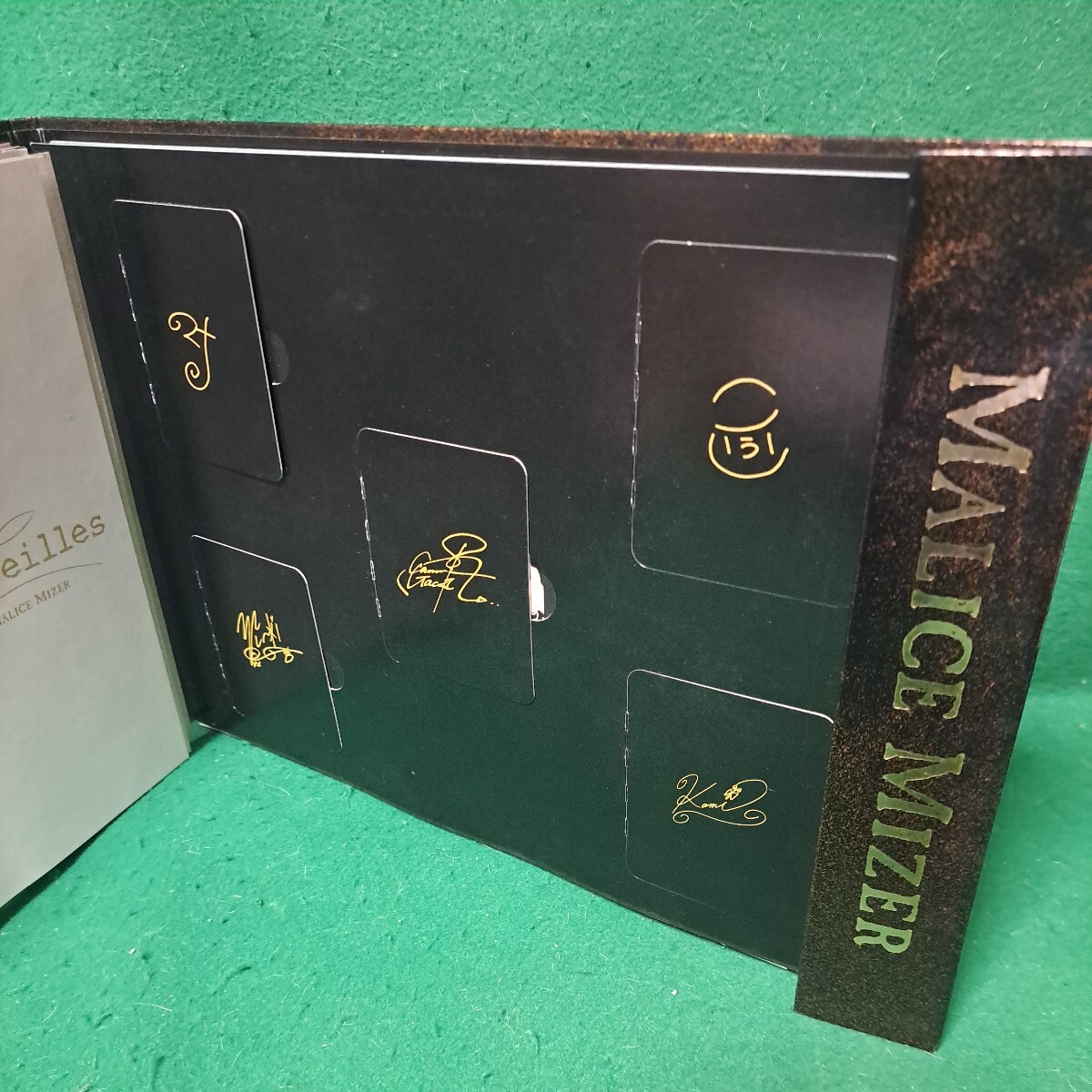  beautiful goods MALICE MIZER photoalbum merveilles. puts out stage postage 230 jpy 