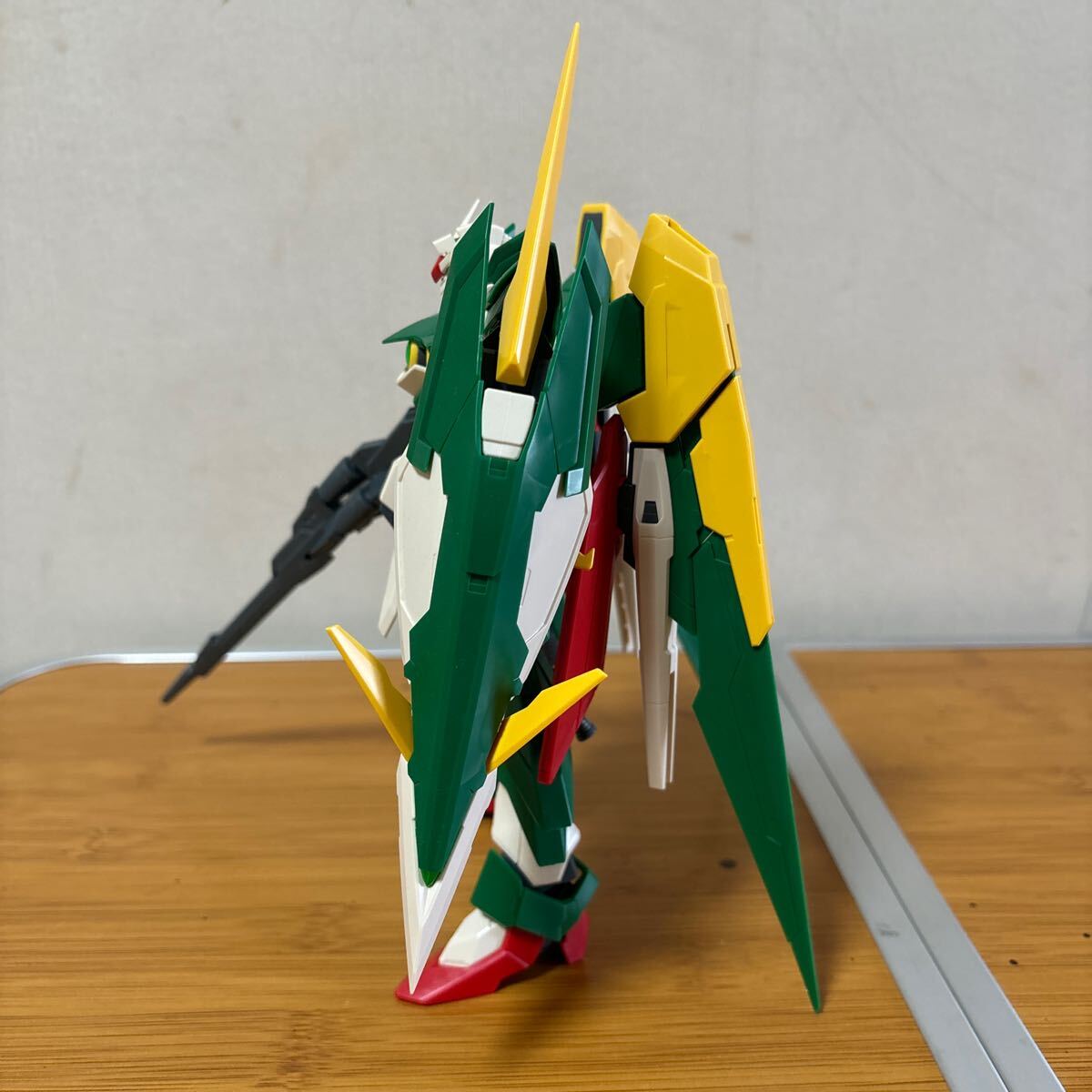 説明欄必読　組立済み　MG 1/100 ビルドストライクガンダムフルパッケージ、ガンダムフェニーチェリナーシタセット_画像3