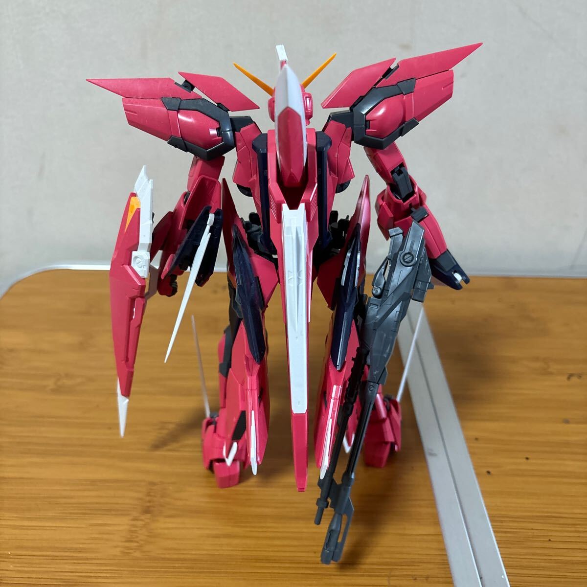 説明欄必読　組立済み　MG1/100 デルタプラス、イージスガンダム　セット_画像8