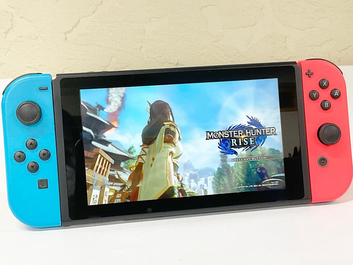  beginning price 1 jpy NINTENDO nintendo Nintendo Switch switch body HAC-001 neon blue neon red mobile game machine operation verification settled / the first period . settled 