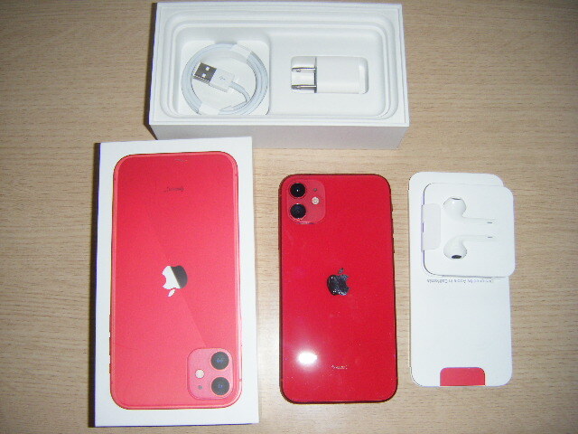 Apple iPhone11 PRODUCT RED 赤 64GB バッテリ８１%　箱入り美品　AU　ドコモ　ソフトバンク_新品時の物すべて揃っています