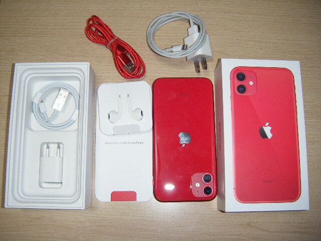 Apple iPhone11 PRODUCT RED 赤 64GB バッテリ８１%　箱入り美品　AU　ドコモ　ソフトバンク_商品を追加したのでこれで発送します