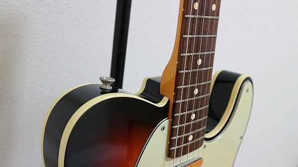 ★FENDER AMERICAN VINTAGE II 1951 TELECASTER テレキャスター ハードケース付★K8_画像9