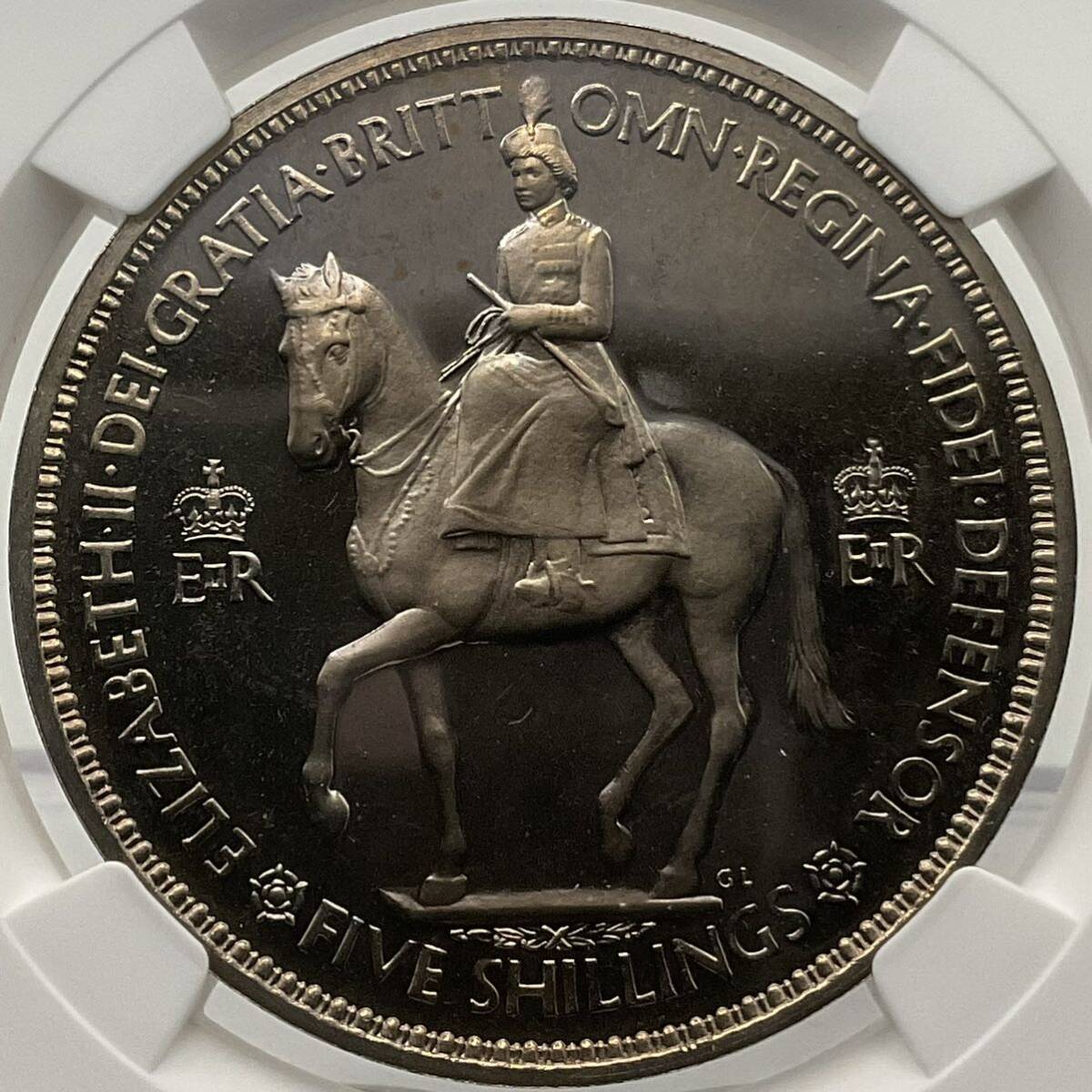 【準最高鑑定】 1953 イギリス クラウン 白銅貨 エリザベス2世 戴冠記念 NGC PF67 Ultra CAMEO Crown Britain Coronationの画像3