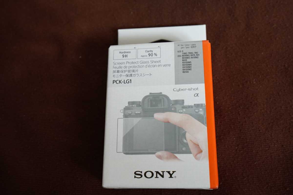 NP-FZ100 SONY 純正 未開封新品 ソニー。 おまけPCK-LG1 共に未開封品_画像5