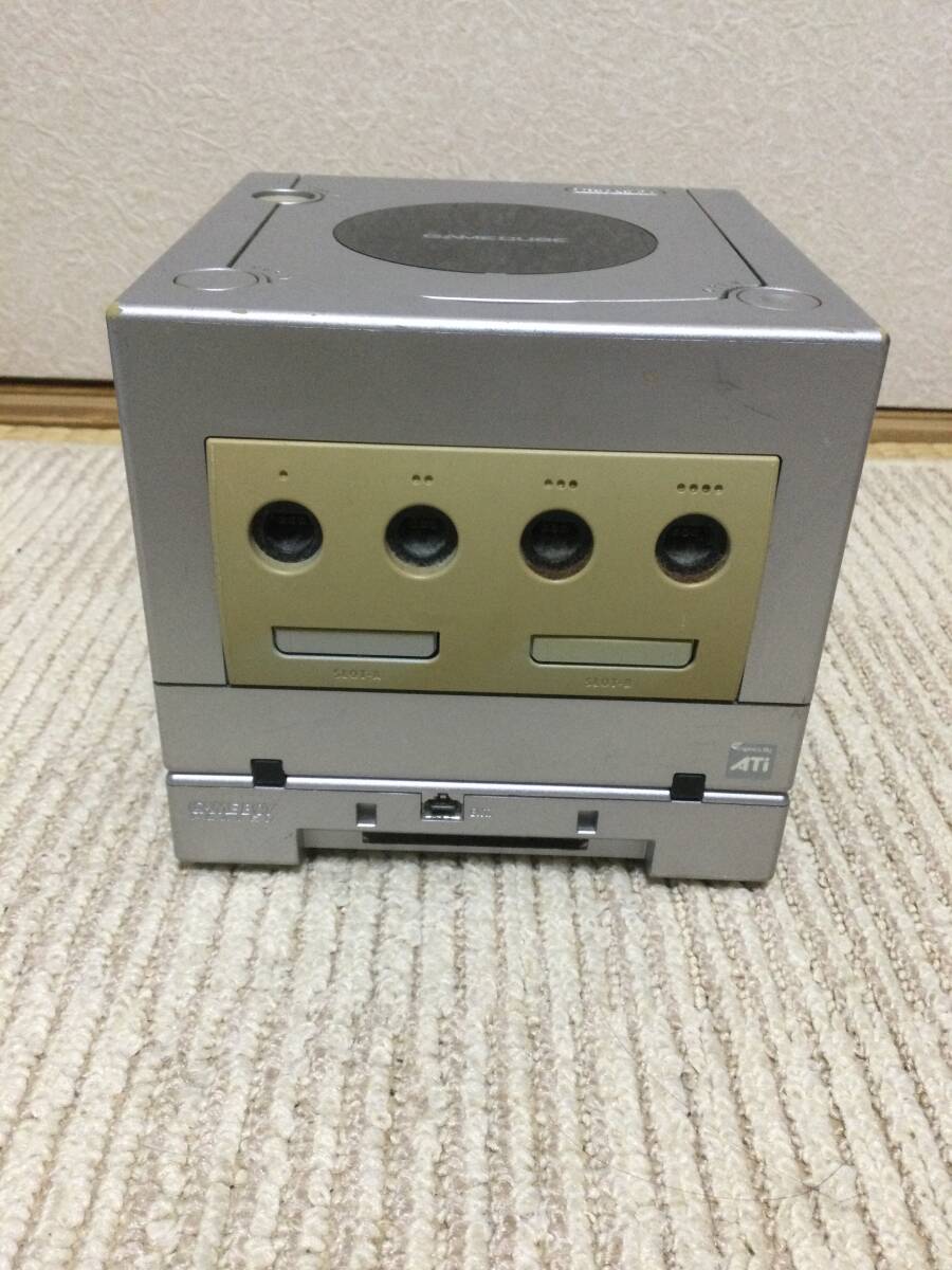 Nintendo ニンテンドーゲームキューブ本体 箱・コントローラー・アクセサリー付_画像3