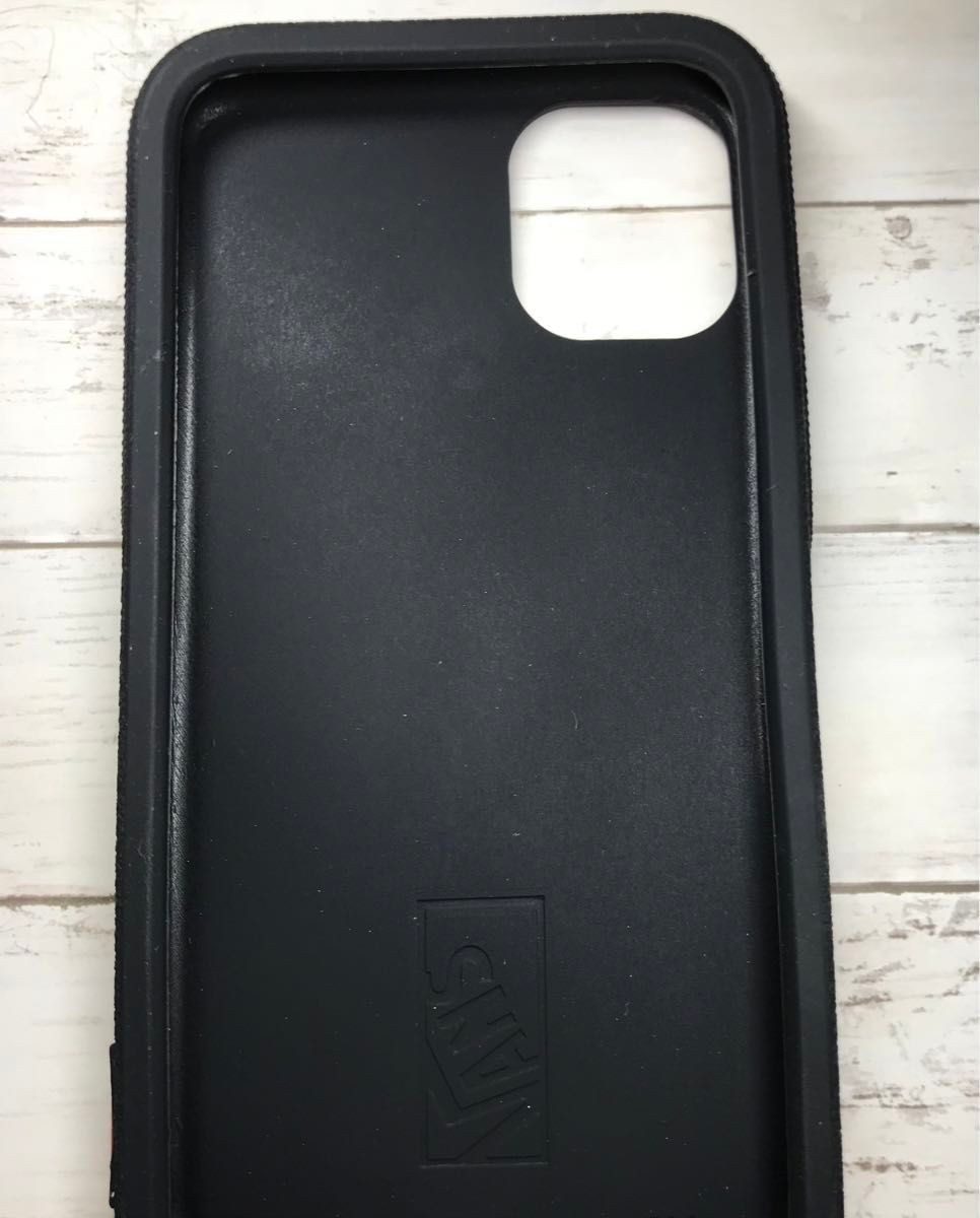 iPhone15 iPhoneケース　スマホカバー　スマホケース　アイフォン　スニーカー　vans iPhoneカバー