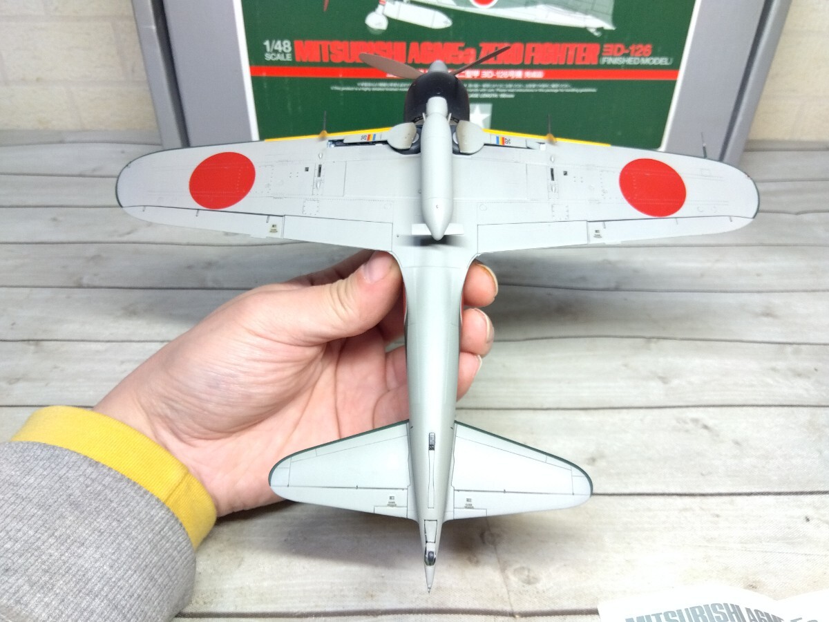 357■1/48　タミヤ　MITSUBISHI　零戦52型　A6M5a ZERO FIGHTER　三菱　零式艦上戦闘機五二型甲　ヨD-126号機(完成品)　欠損ありジャンク_画像6