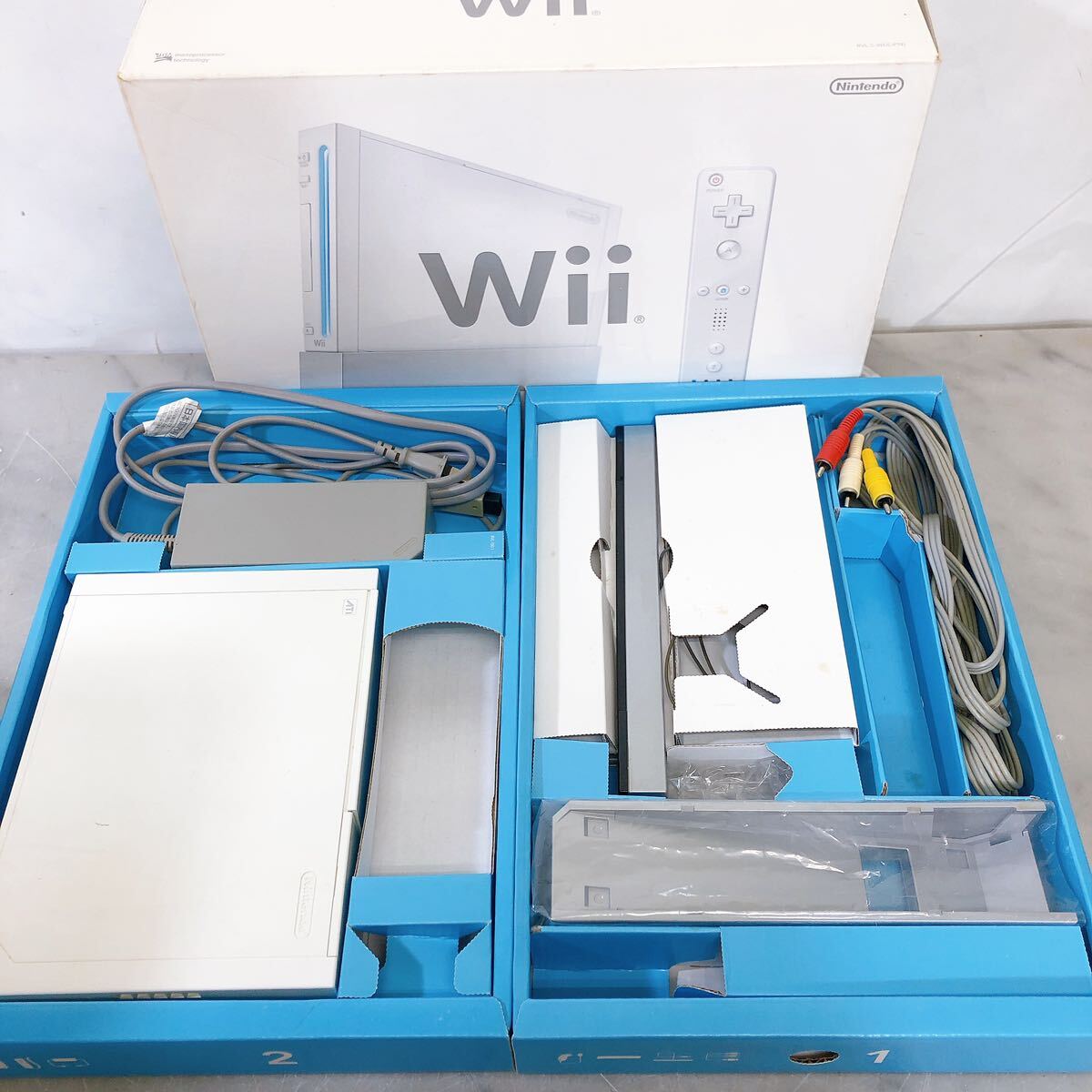 ジャンク Nintendo Wii WiiU 本体 周辺機器 まとめ売り ゲーム機 任天堂 シロ クロ 箱あり 動作未確認_画像10