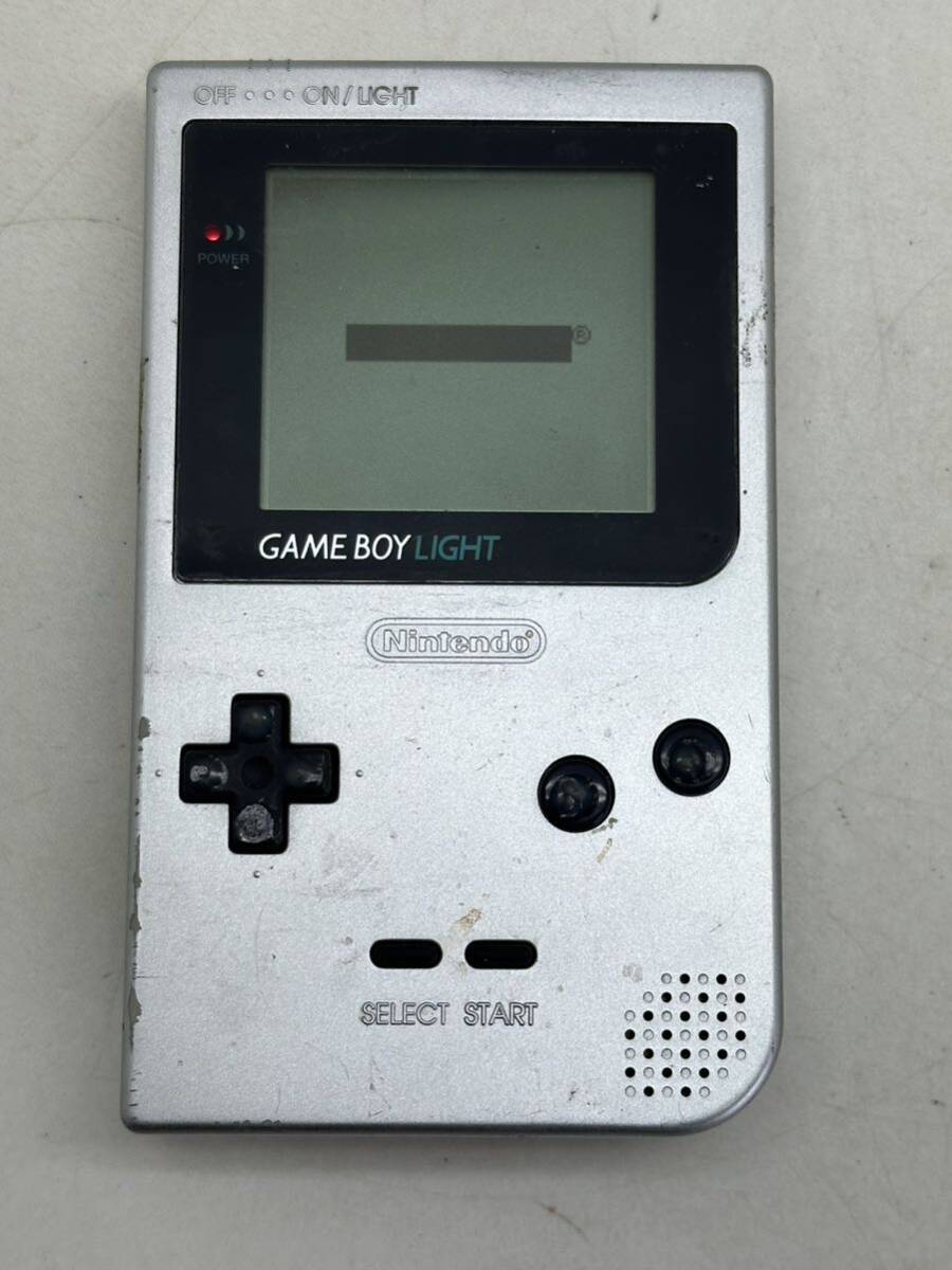任天堂 Nintendo GAME BOY LIGHT ゲームボーイライト シルバー MGB-101 通電のみ確認済 ボタン部分溶かしたような状態_画像9