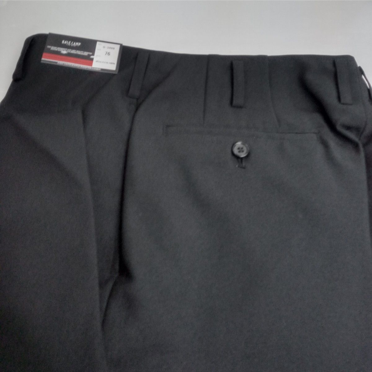 新品標準型　学生夏ズボン　帯なしノータックスラックス標準マーク付き64cm