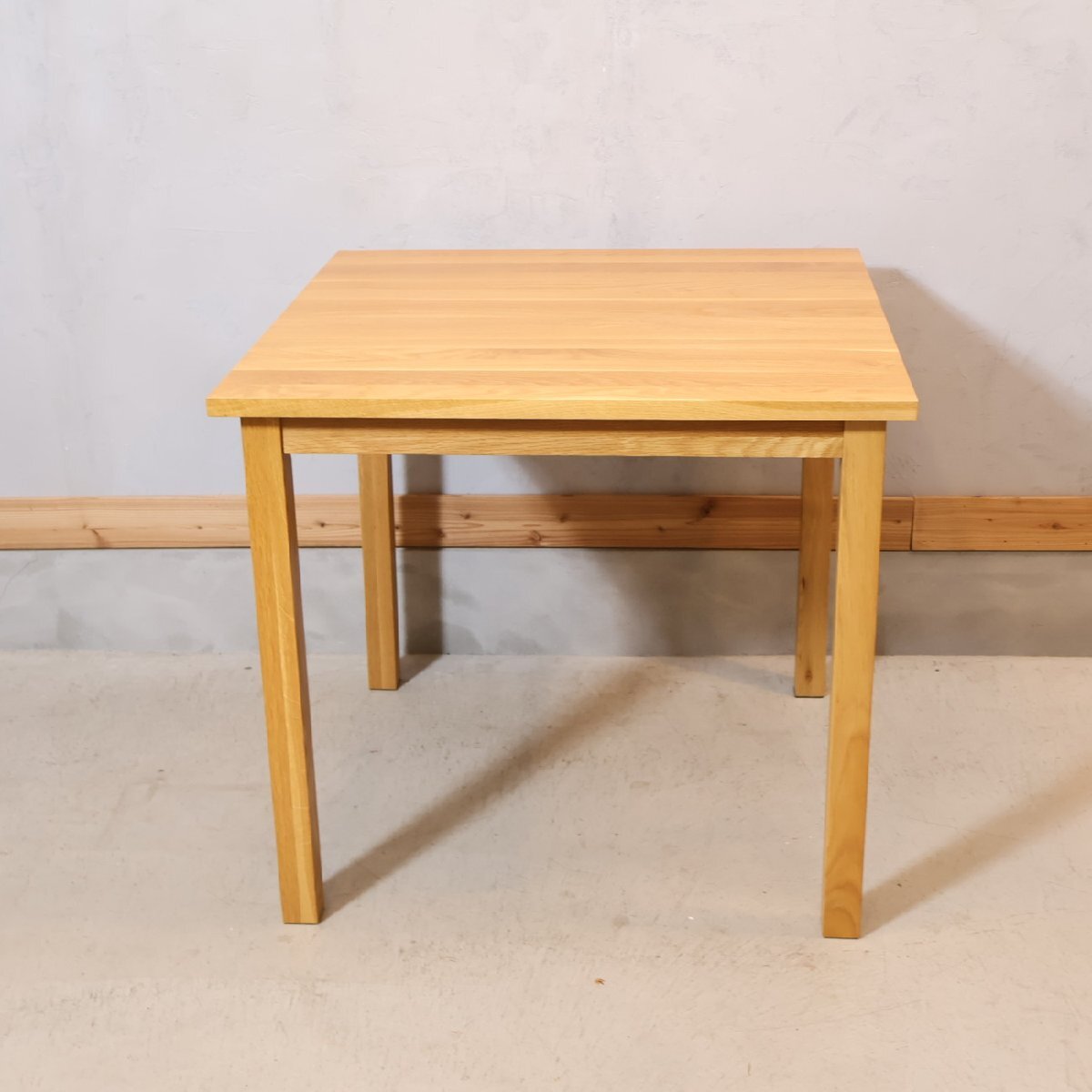 無印良品 MUJI オーク材 ダイニングテーブル ナチュラルテイスト 北欧スタイル カフェ風 シンプルモダン 食卓 カジュアル 2人用 EC351の画像2