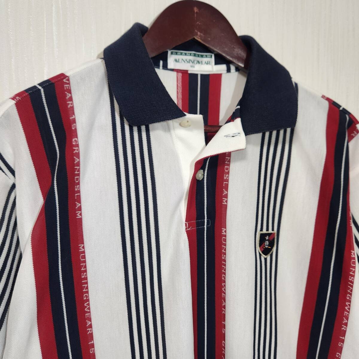 日本製 マンシングウェア グランドスラム ポロシャツ ストライプ ロゴ刺繍 MAサイズ 大きめ ゴルフウェア 紳士 おしゃれ_画像2