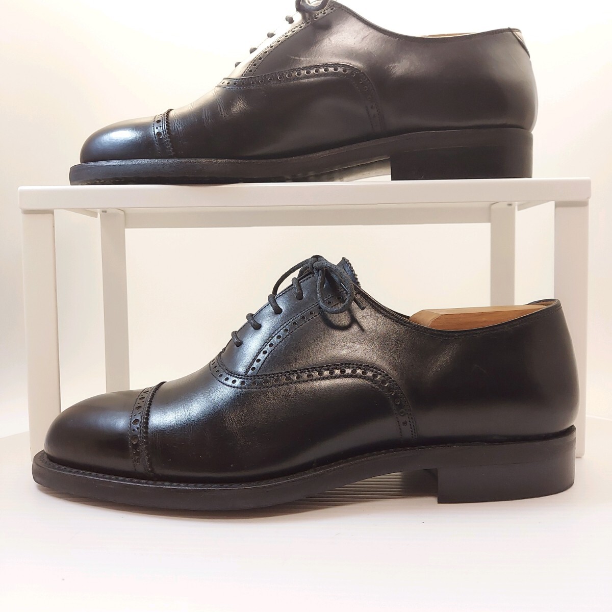 SCOTCH GRAIN スコッチグレイン ビジネスシューズ パンチドキャップトゥ ストレートチップ 内羽根 革靴 ブラック系 24.5cm3E_画像3