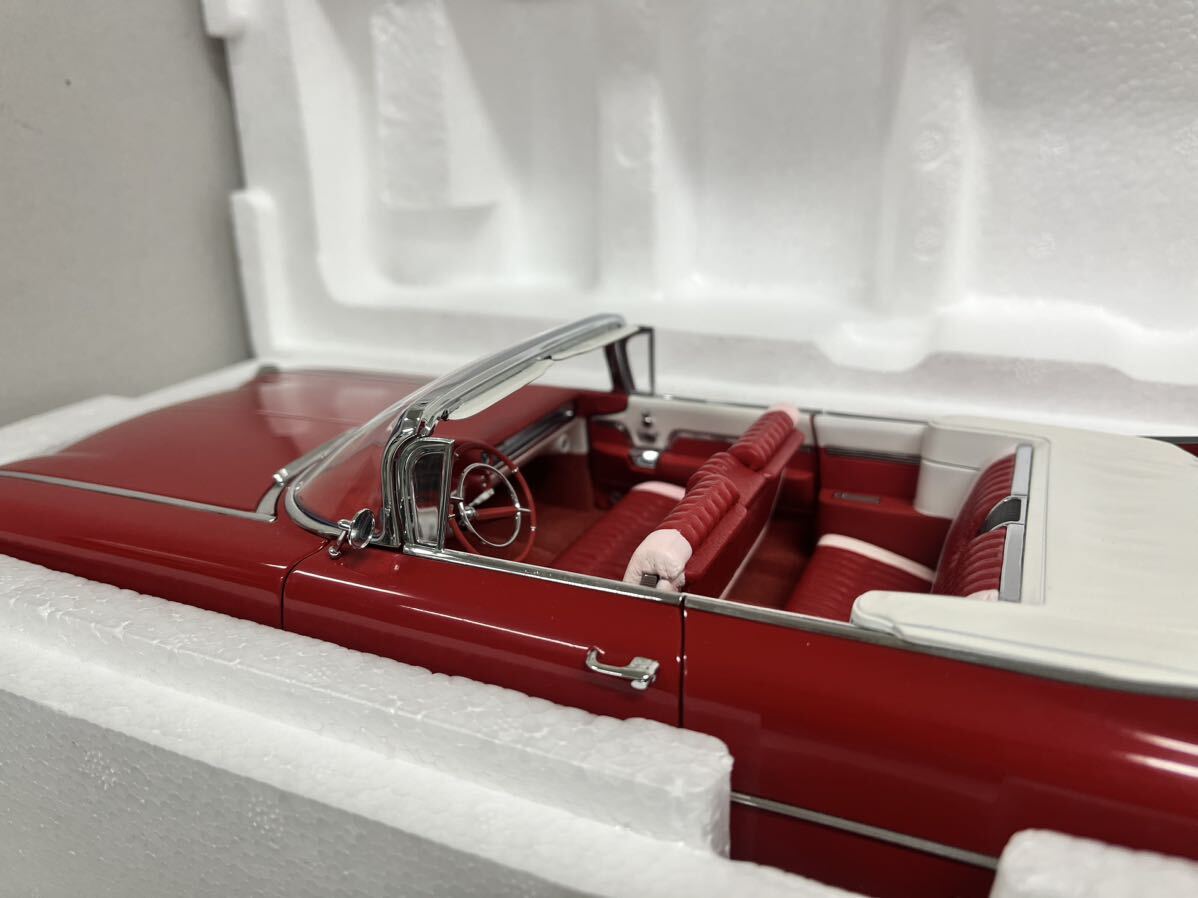 AUTOart 1/18 1959 Cadillac Series 62 Convertible Rosso Chiaro/Light Red SIGNATURE MODEL／アメ車/オートアート /マッスルカーの画像5