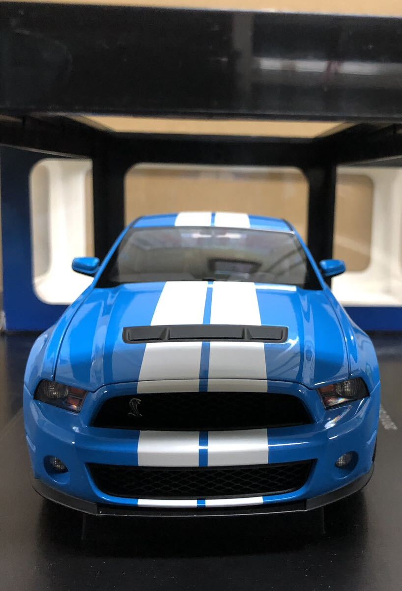 AUTOart 1/18 FORD SHELBY GT500（GRABBER BLUE/WHITE STRIPES）/オートアート ／マッスルカー/マスタング／シェルビー／アメ車の画像3