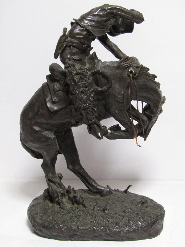 CD25-9135[NAK] フレデリック・レミントン Frederic Remington 大型 ブロンズ 置物 約17kg 暴れ馬 カウボーイ オブジェの画像3