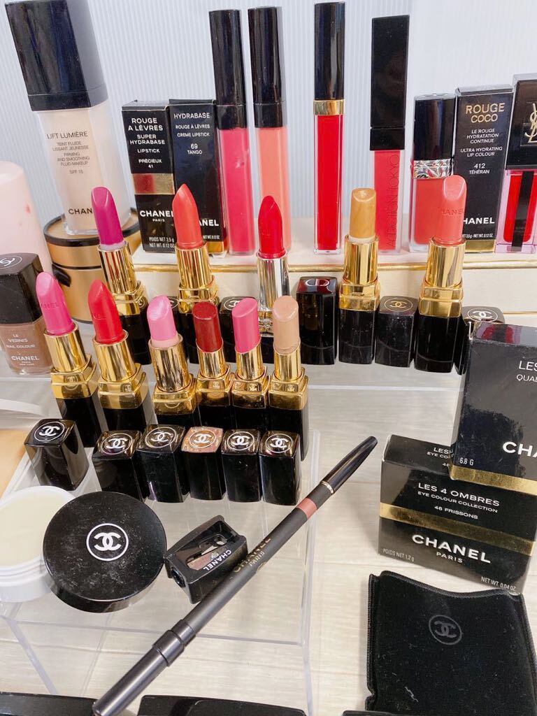 1 start *CHANEL* Chanel cosme *tepakos* groundwork * powder * lipstick * eyeshadow * large amount cosme set sale 