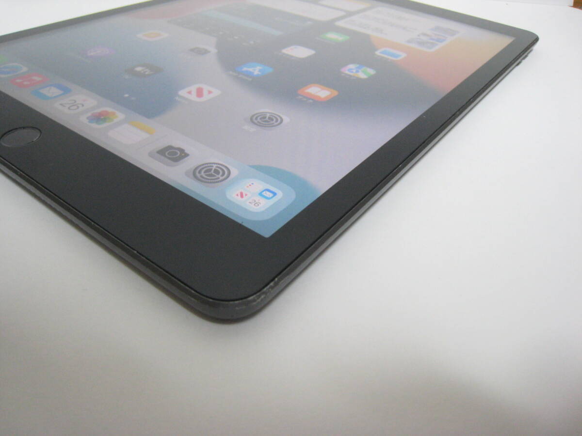 simフリー iPad 10.2インチ　第7世代　Wi-Fi+Cellular 32GB No412_画像3