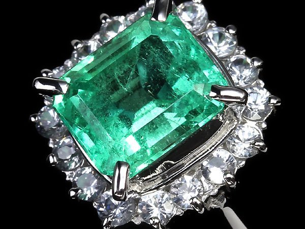 ML10923S【1円～】新品【RK宝石】≪Emerald≫ テリのある輝き! 極上エメラルド 大粒2.4ct 極上ホワイトサファイア 0.68ct Pt900 高級リング_画像2