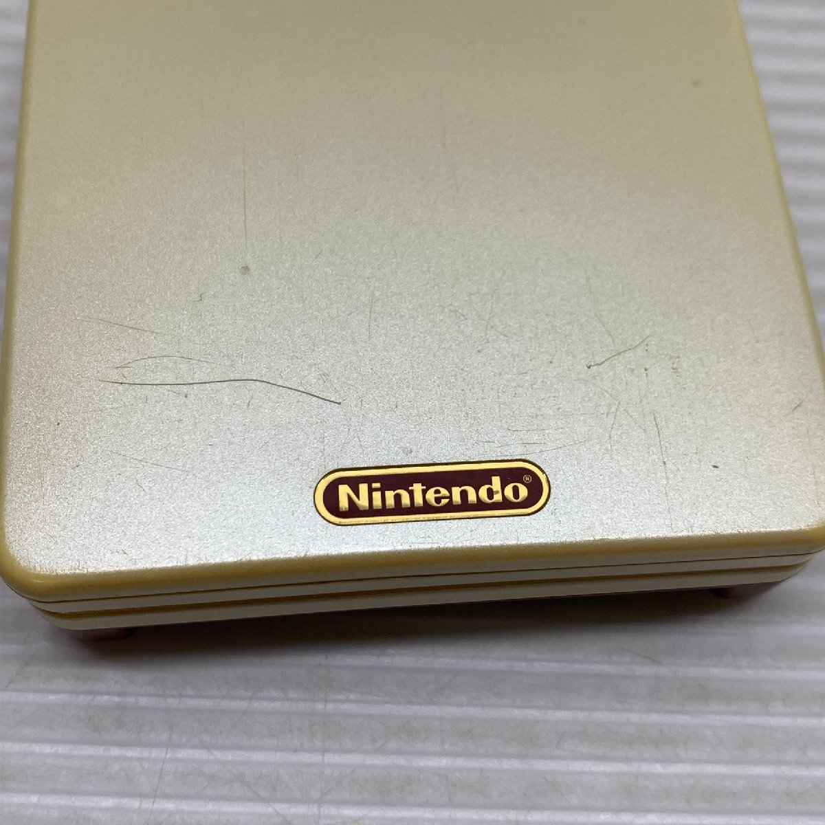 MIN【中古品】 MSMG ゲームボーイアドバンスSP ファミコンカラー 本体のみ 任天堂 〈23-240319-ME-5-MIN〉_画像10