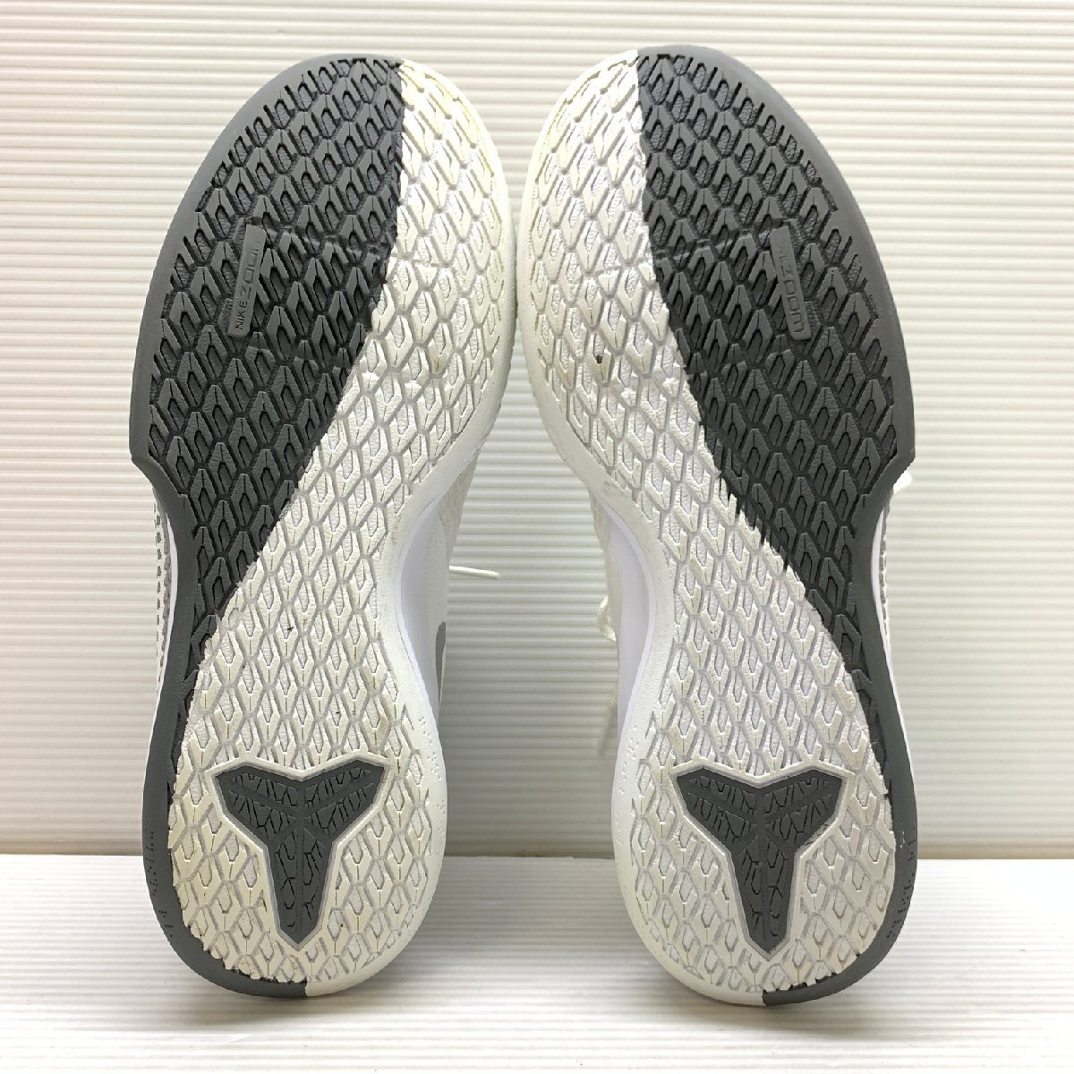 MIN【中古品】 MSMS NIKE ナイキ バスケットシューズ Mamba Fury 29㎝ 〈125-240329-MK-11-MIN〉_画像5