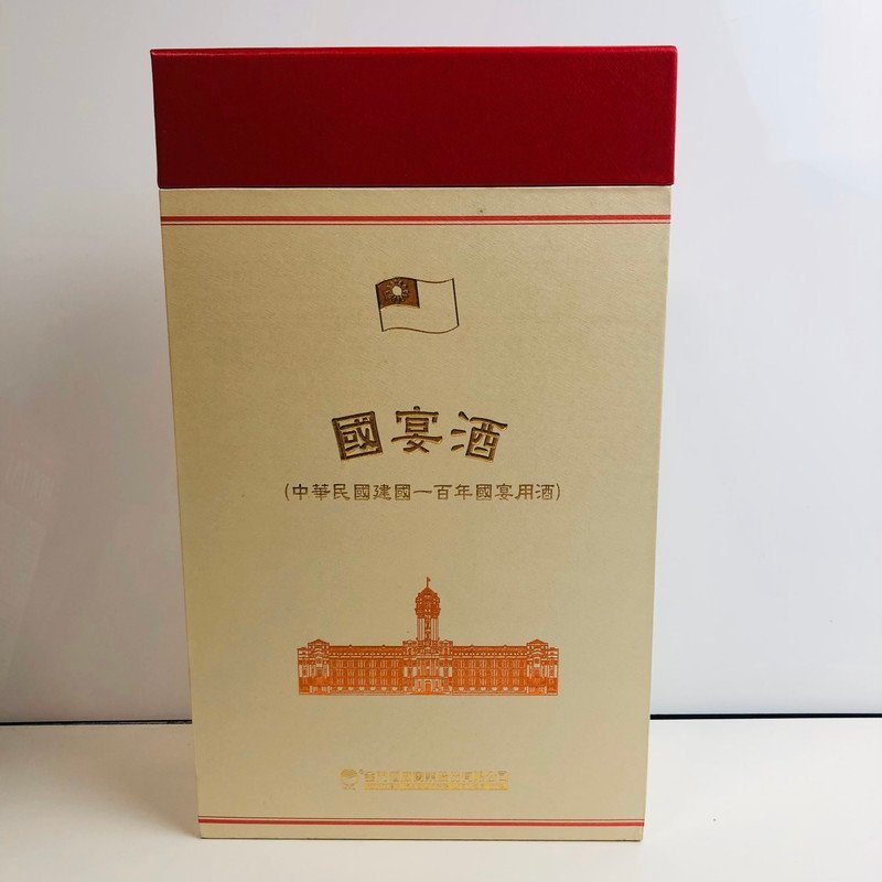 ICH【未使用品】 金門高粱酒 国宴酒 中華民国建国一百年国宴用酒 58度 600ml×2本 〈214-240302-aa19-ICH〉_画像1