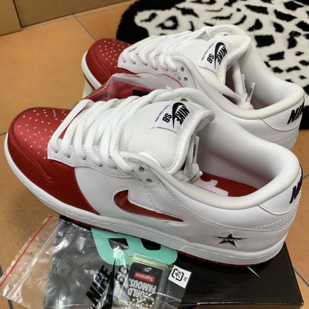 26センチ SNKRS当選 Supreme × Nike Dunk Low Pro Varsity Red White シュプリーム ナイキ ダンク ロー バーシティ レッド ホワイト 新品_画像5