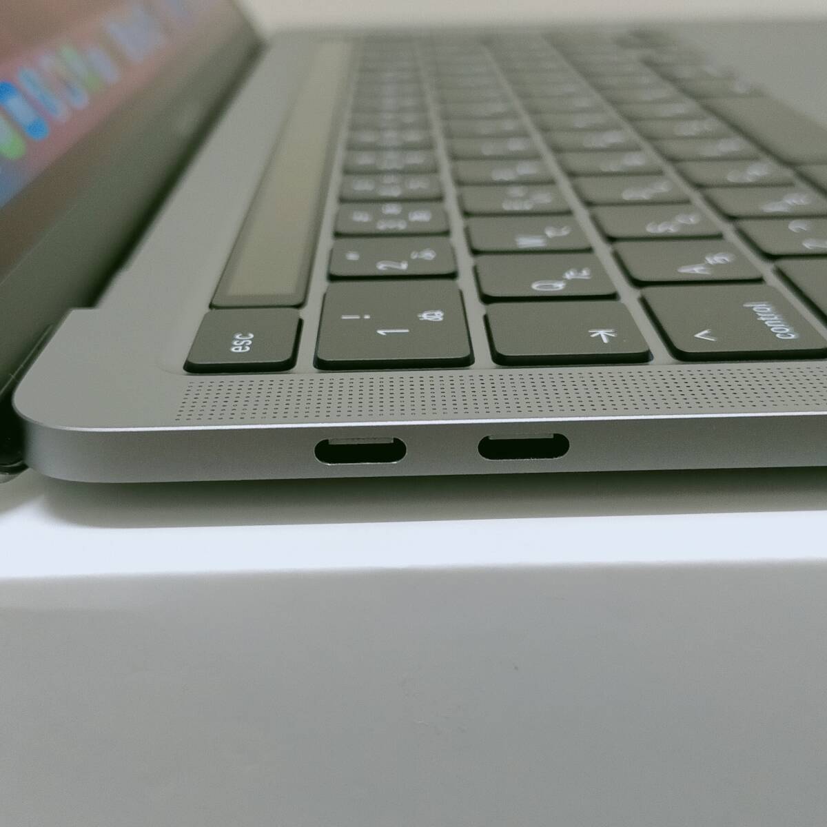 美品 13インチMacBook Pro M2 2022 16GBメモリ 256GB SSD CTO 美品 13インチMacBook Pro M2 2022 16GBメモリ 256GB SSD CTO