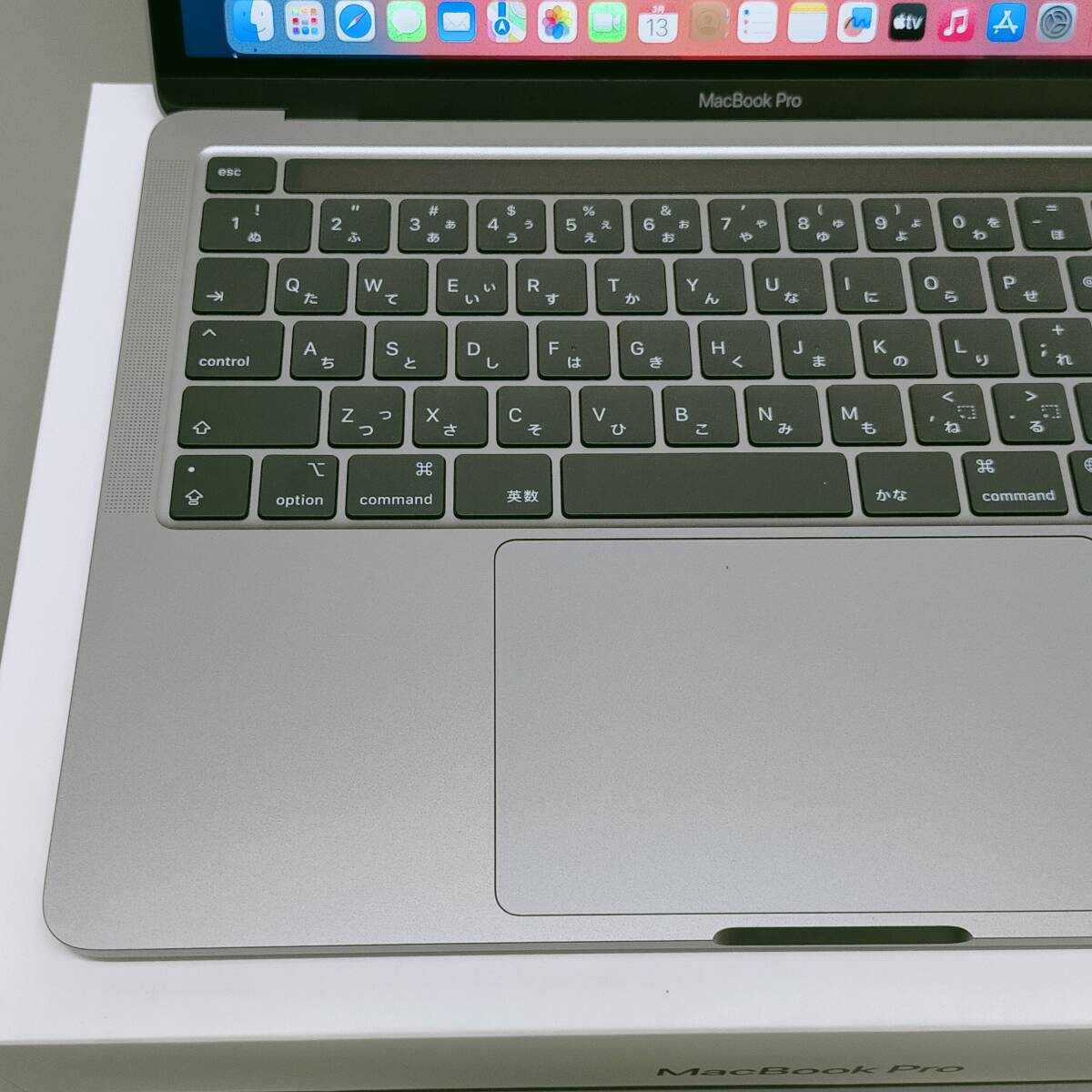 ★美品★ 13インチMacBook Pro M2 2022 16GBメモリ 256GB SSD CTO Z16R0004T シルバー MacOS13.6.4 Apple 2673の画像5