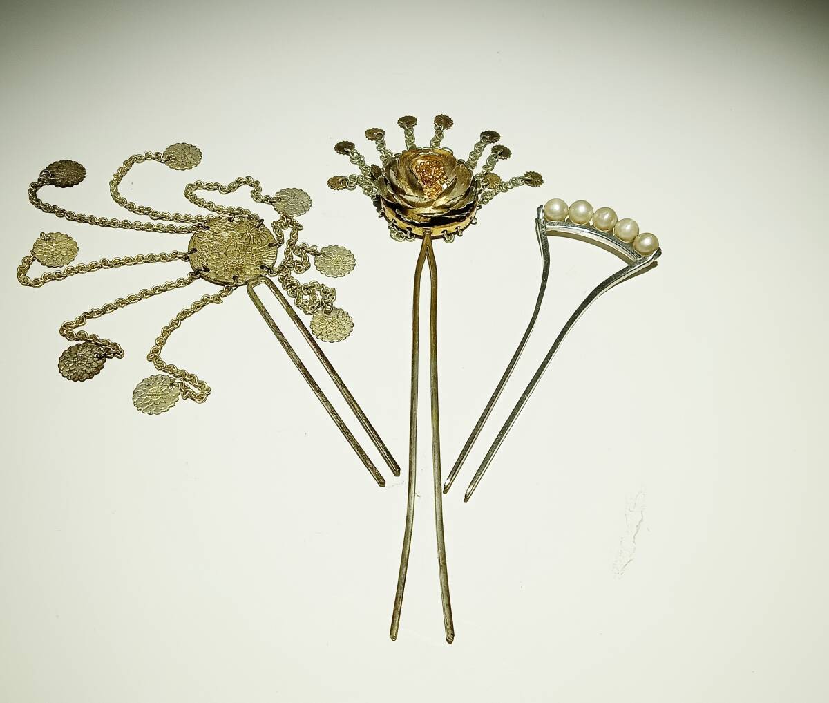 * delivery /... pearl silver made ornamental hairpin . summarize // era taking place beautiful valuable rare goods *