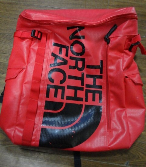THE NORTH FACE/ヒューズボックス☆バックパック/リュック　赤_画像1