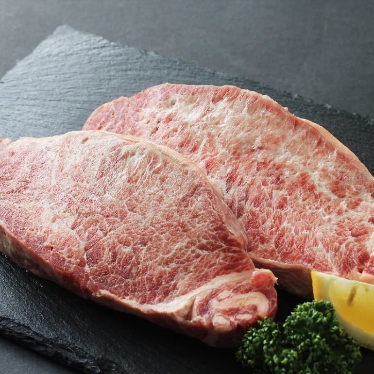 大容量2kg 牛肉サーロインステーキ　成型肉　国産牛脂　◯_画像4