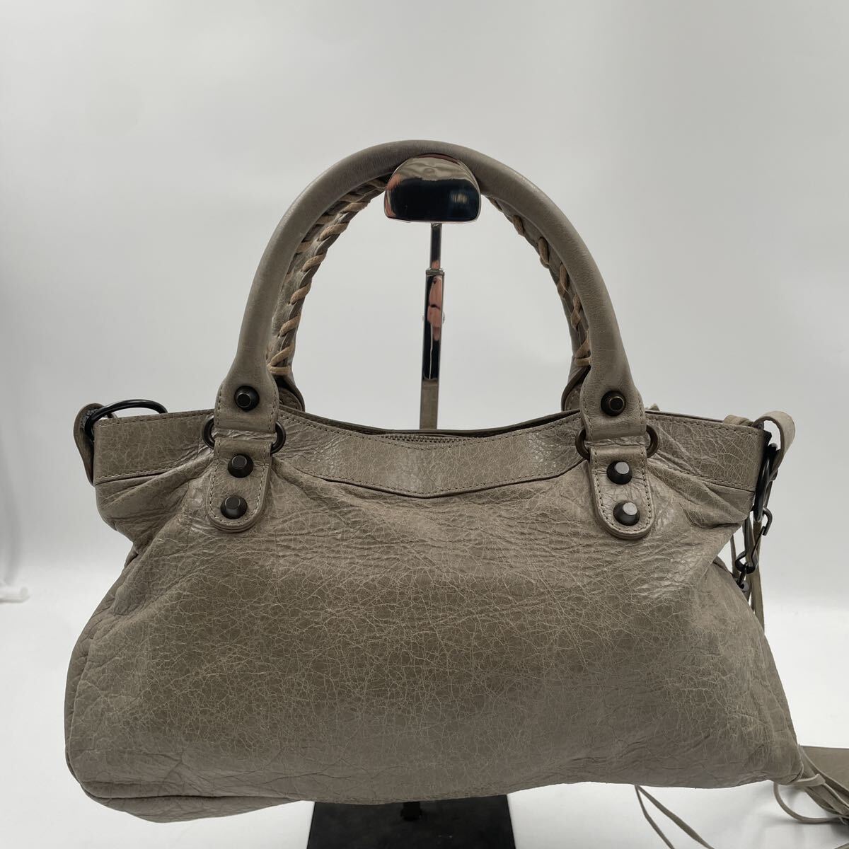 1円 ●美品●BALENCIAGA バレンシアガ 103208 ザ ファースト レザー 2WAY ハンドバッグ ショルダー 肩掛け グレー系 ミラー付き_画像2