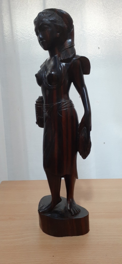 木彫り女性像_画像5