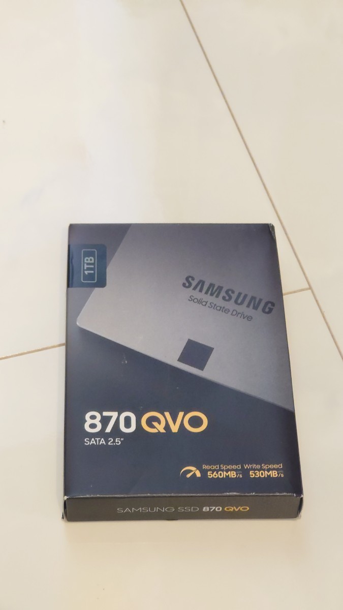 Samsung 870 QVO 1TB SATA 2.5インチ 内蔵 SSD MZ-77Q1T0B