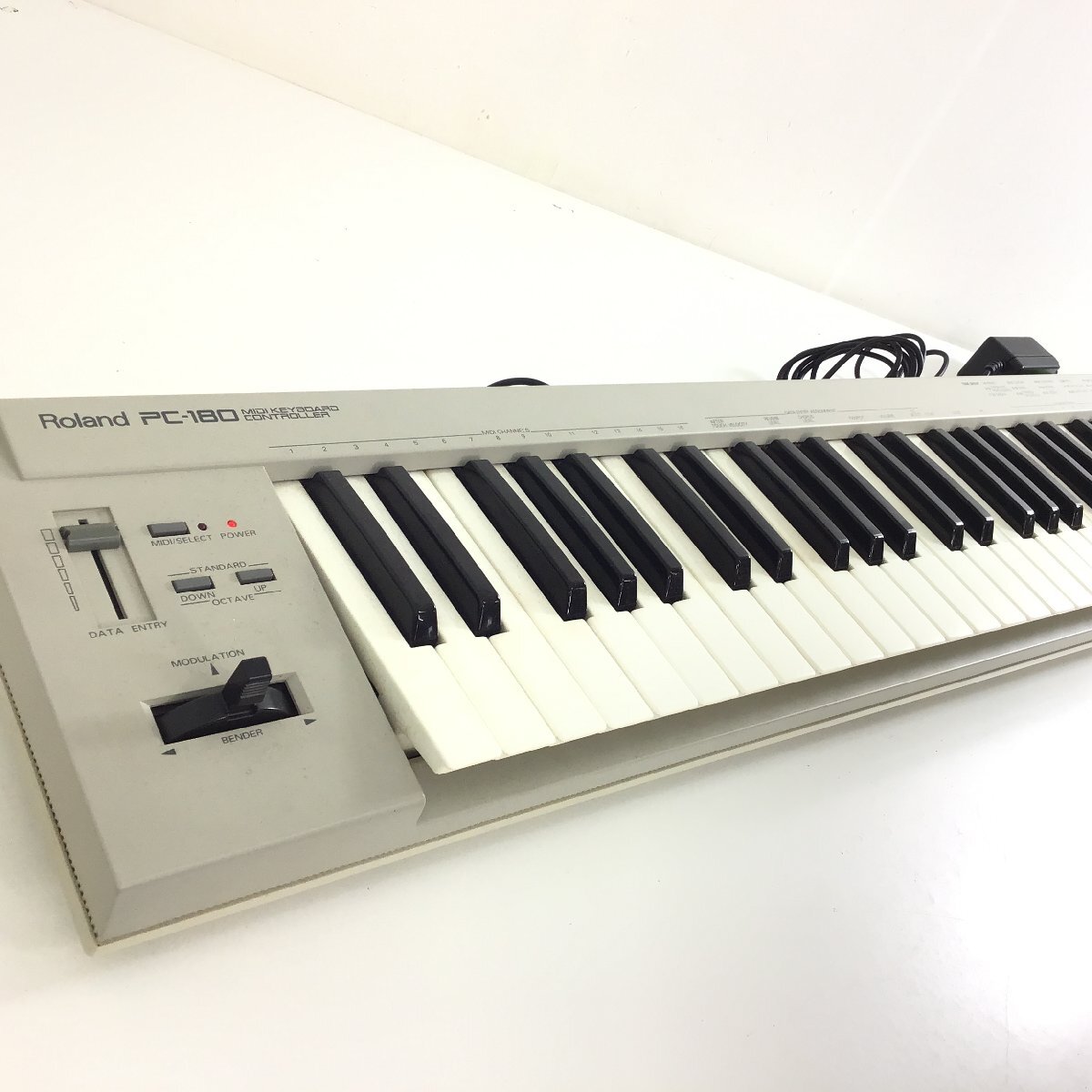 ROLAND　MIDI KEYBOARD CONTROLLER　MIDIキーボード　鍵盤　DTM　PC-180　●通電確認済●【同梱不可/売り切り/03-162】_画像1