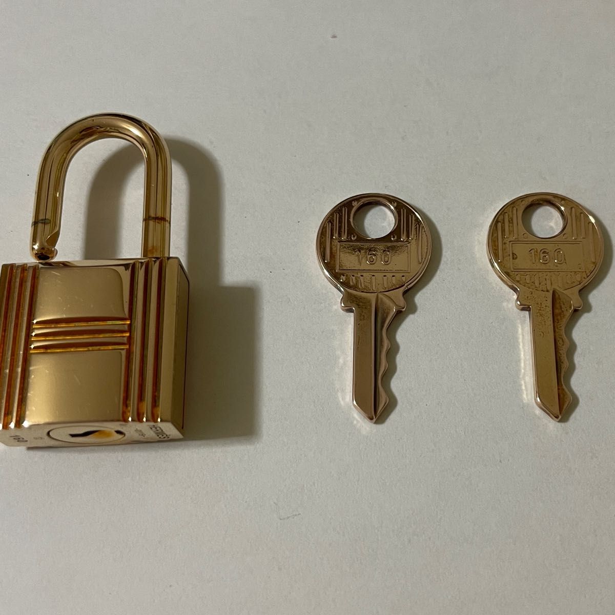 HERMES エルメス カデナゴールド南京錠 160|Yahoo!フリマ(旧 HERMES エルメス カデナゴールド南京錠 160|Yahoo!フリマ(旧