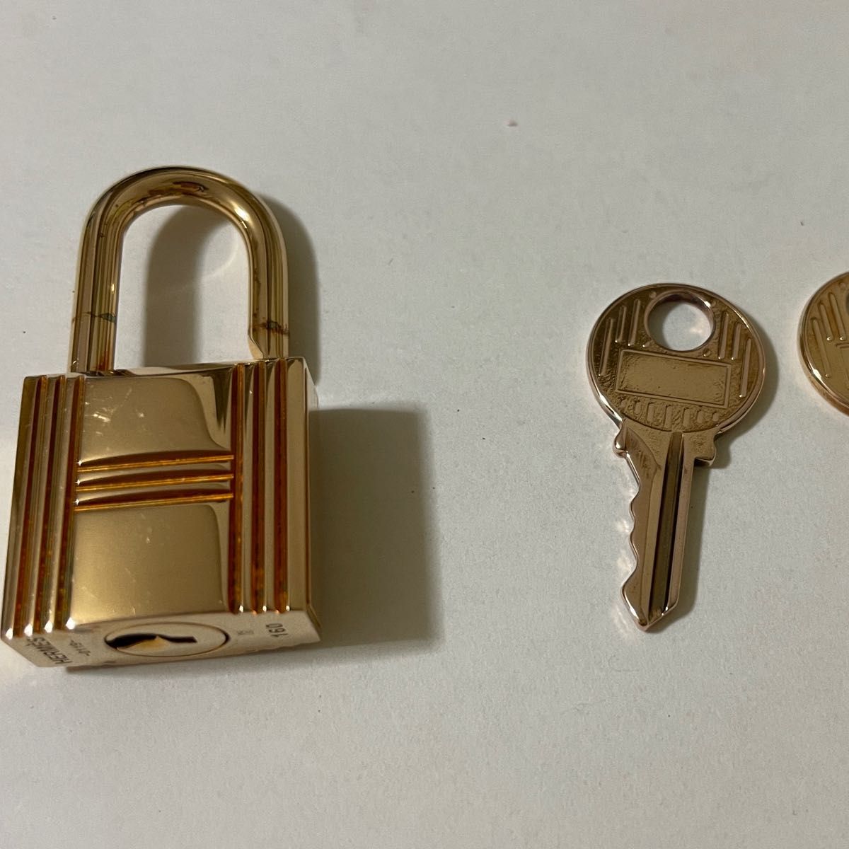 HERMES エルメス カデナゴールド南京錠 160|Yahoo!フリマ(旧 HERMES エルメス カデナゴールド南京錠 160|Yahoo!フリマ(旧