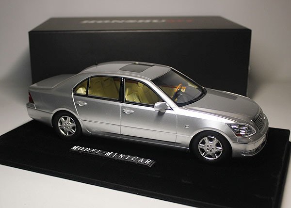 ▲入手困難！超貴重な！世界限定200台！HSA 1/18 レクサス Lexus LS430 UCF30 2005 銀 新品 Resin Model