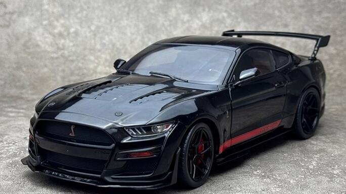 ▲1/18 Solido SHELBY GT500 2022