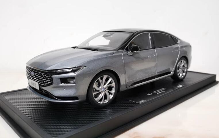 ▲FORD特注品 1/18 フォード Ford MONDEO 2022